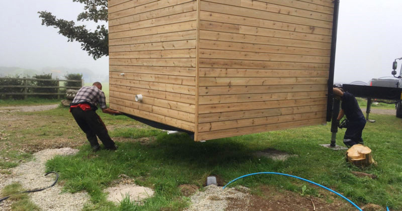 Installation of a portable toilet unit