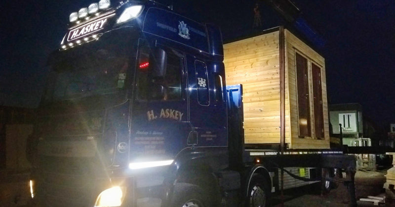 Transportation at night of a toilet blocks